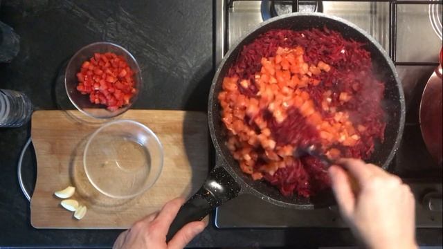 Красный борщ/Свекольник с паприкой/Как приготовить вкусный борщ(свекольник) без капусты