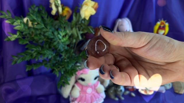 Одухотворенные помощники собираются к своей хозяйке!