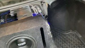 Автозвук в Лада Гранта. Доступная и громкая аудиосистема?