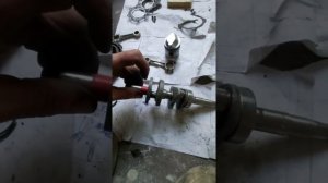 Ремонт мотора Ветерок 8 , осмотр коленвала , как это все запресовать ?  Косой, кривой коленвал .