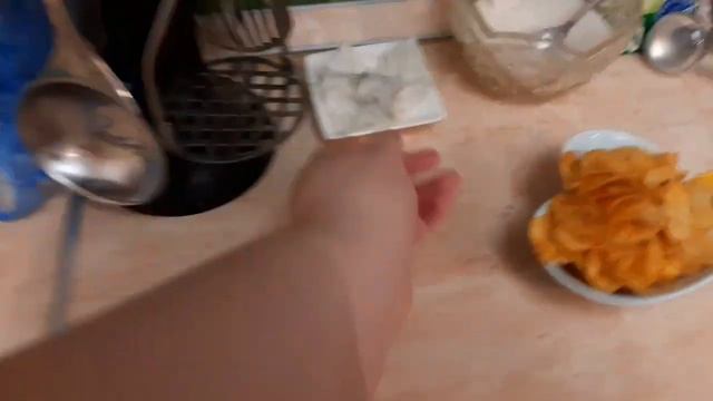 делаю домашние дела, много дождя и обновки для кухни