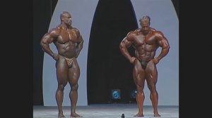 Mr Olympia 2006 Final: Jay Cutler vs Ronnie Coleman