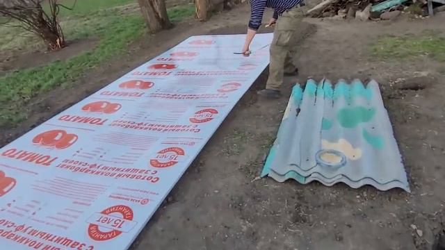 Купили дом на Юге \ Наша жизнь в селе \ Накрыли маме теплицу \ Привезли землю смотреть онлайн