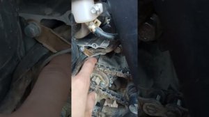 Минск х250 стучала рулевая колонка (ходила ходуном)