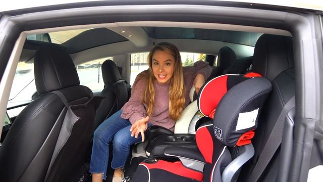 Tesla Model 3's Surprising Cargo Capacity! смотреть онлайн