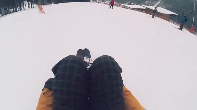 Стас валит сидя. 14 трасса. Буковель 2019. Камера на шлеме.