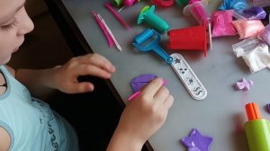 Лепим весёлую и грустную звёздочку из воздушного пластилина