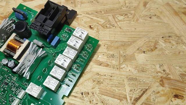 Сгорает пригорает горит в духовке Siemens. Духовой шкаф Siemens горят продукты. Пригорает в духовке смотреть онлайн