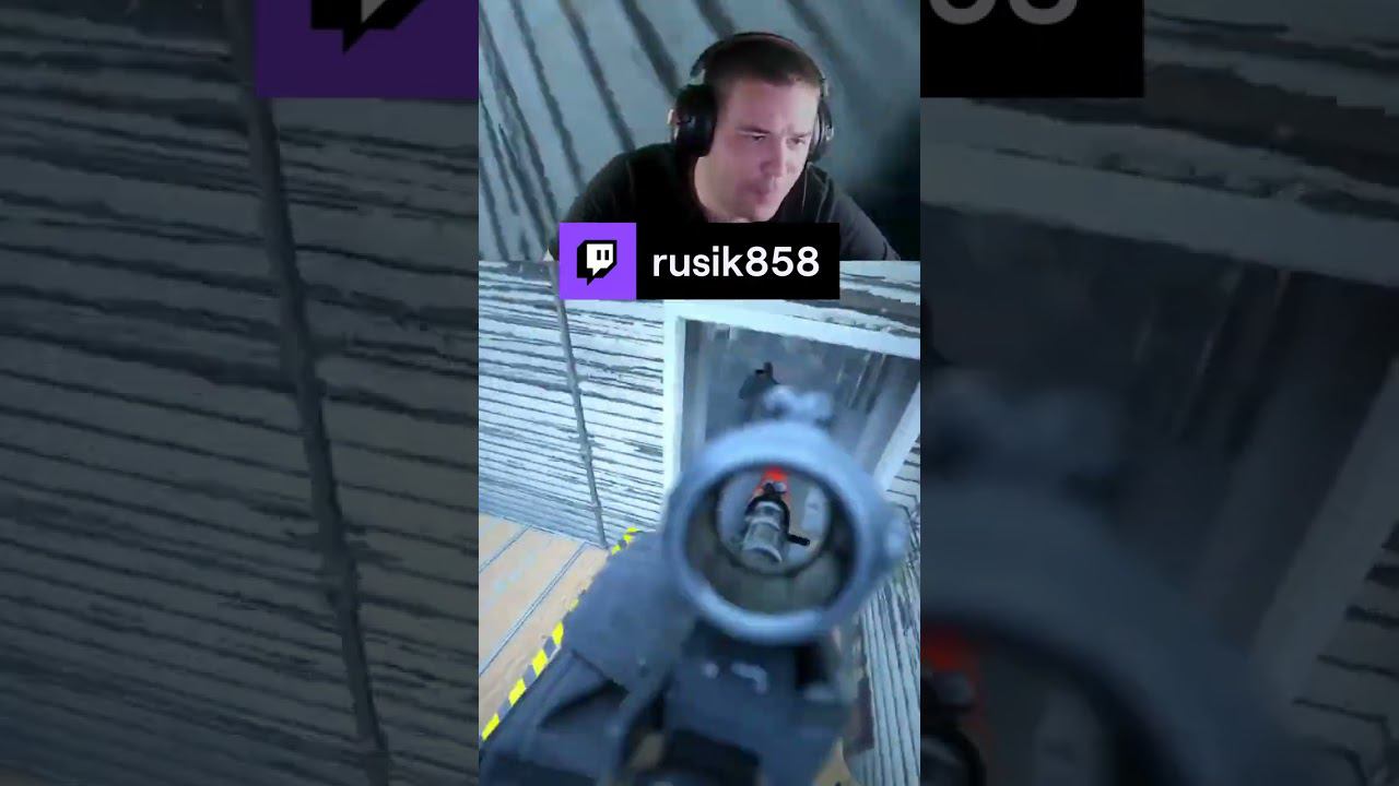 Слишком сырая игра! И сквозь стены смотрят через катку пока рано бра... | rusik858 с помощью #Twitch