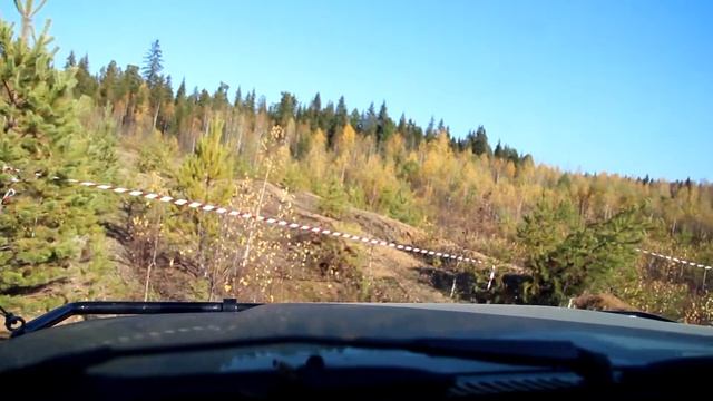 Трасса из кабины внедорожника смотреть онлайн