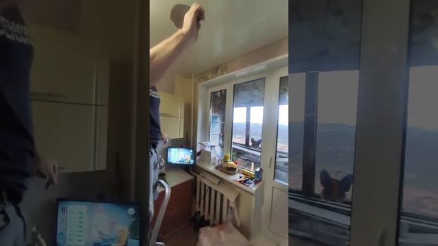 Монтаж светильников в натяжном потолке. смотреть онлайн