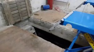 Ножничный подъемник впечатляет.