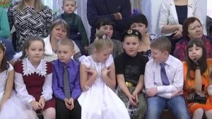 Новогодний утренник в школе (начальные классы)
