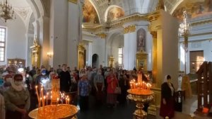ЗАСТУПНИЦА УСЕРДНАЯ, МАТИ ГОСПОДА ВЫШНЕГО... .