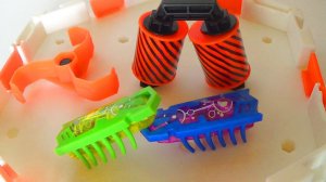 Видео для детей - трек и нано жуки - игрушки для детей - распаковка и смешные гонки Hexbug Nano Play