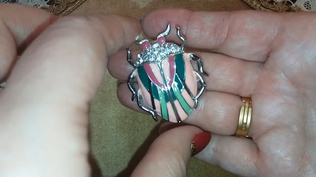 Винтажная французская цикада и другие броши-насекомые