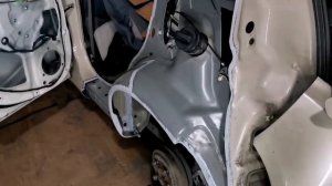 Toyota Passo. Скользящий боковой удар.