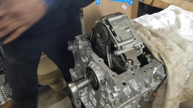 BMW N55 17667419 Rebuild Chain Module & Oil Pump Installation Part 5 смотреть онлайн