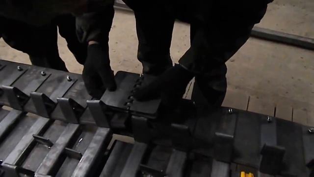 Сборка гусениц для Вездехода  УГВ74