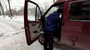 Фиаско на заборе картона. ГАЗель не заводится.