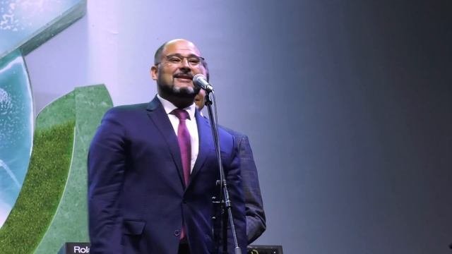 Музыкальный фонтан на центральной площади открыли концертом и фейерверком