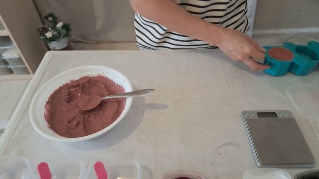 Бетонные горшки своими руками | Техника "Однотонное окрашивание" #handmade #diy #howtomake