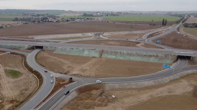 MÚK Plotiště. смотреть онлайн