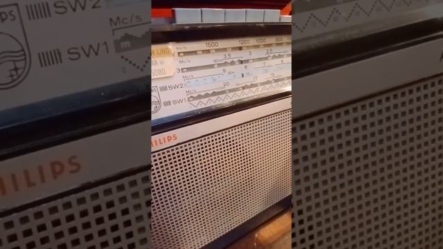 RADIO TRANSISTOR PHILIPS 1958 смотреть онлайн
