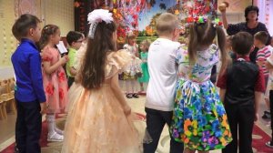 ПРАЗДНИК ОСЕНИ В ДЕТСКОМ САДУ