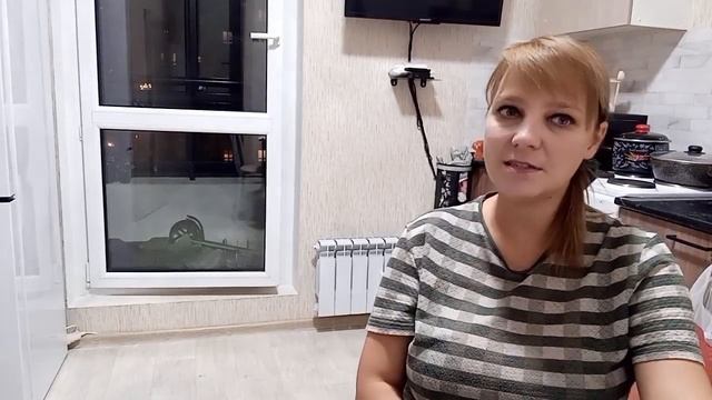 Влог, Нашли гусеницу в квартире, прогулка с Матвеем, грубость кассиров, это норма? смотреть онлайн