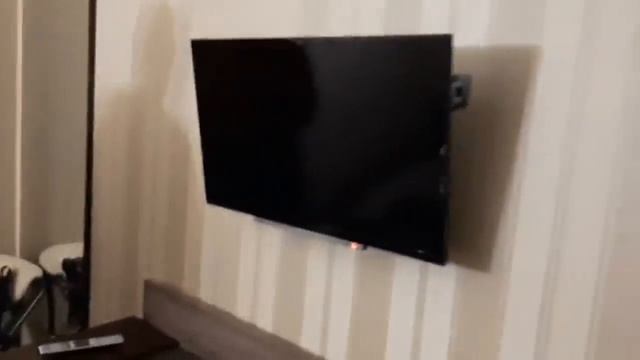 ЧТО ДЕЛАЛИ МУЖИКИ В КОМАНДИРОВКЕ????