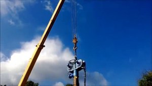 Поргужение брёвен гидравлическим вибропогружателем Финарос 400