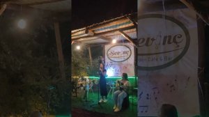 В твоих красивых островах. Стихи о любви под гитару.
