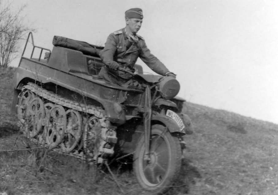 Гусеничный мотоцикл SDKFZ 2