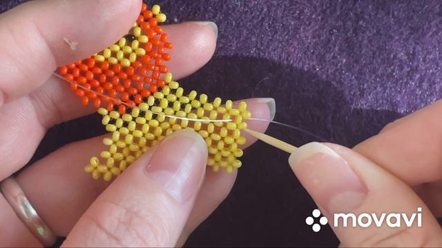 Вторая часть видео. Лев из бисера в технике крестик #бисероплетение #фигуркиизбисера #рекомендации