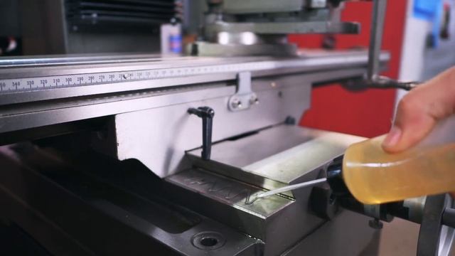 Как? Чем? и Когда? смазывать сверлильно-фрезерный станок по металлу? Тех. Обслуживание станка смотреть онлайн