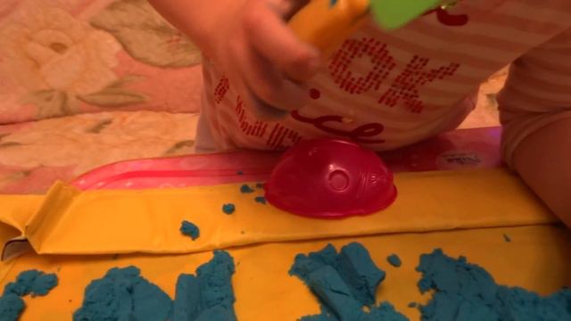 Космический песок. Игры для детей. смотреть онлайн