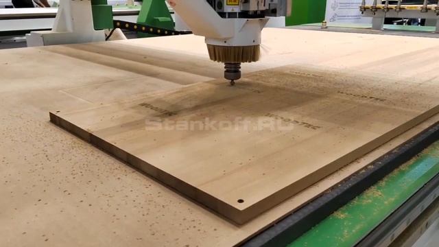 Фрезерно-гравировальный станок с ЧПУ WoodTec HA 2030 C на выставке Лесдревмаш 2022