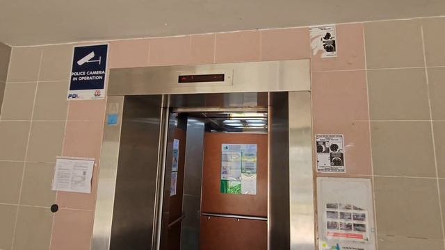 Fujitec lift at Blk 712A Ang Mo Kio Ave 6 MSCP смотреть онлайн