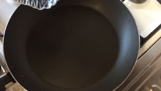 В лес за грибами и на кухню: слоеные корзиночки с подберезовиками смотреть онлайн