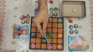 Настольная игра "Носочные монстры". Часть 1. Играем в настольные игры с детьми.