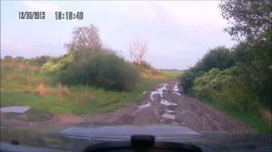 TOYOTA Hilux с грузом по грязи