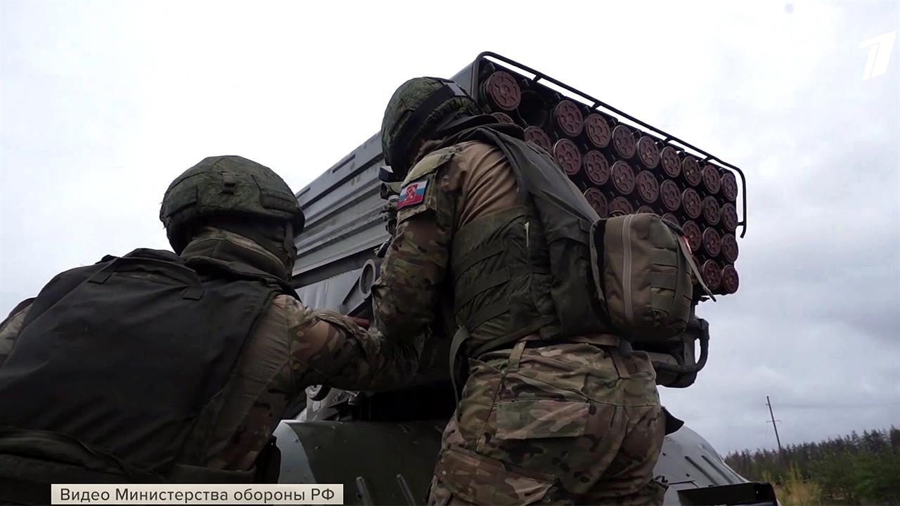 Новые удары по позициям украинских радикалов нанесли артиллеристы Западного военного округа.
