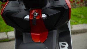 Два колеса: Скутер BMW C650 Sport