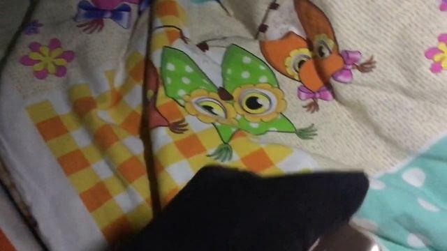 У девочек СТАЩИЛИ телефоны во время сна!!! Часть 1. смотреть онлайн