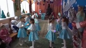 Танец с фонариками