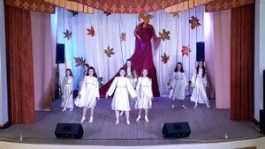 Танец ко Дню матери "Нарисую тебе звезды"