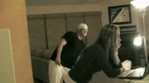 Как правильно и нежно трогать девушек за попу!