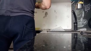 Демонтаж разбитого скинали