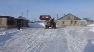 Заводим Т-40 после -35 чистка снега куном и ковшом.